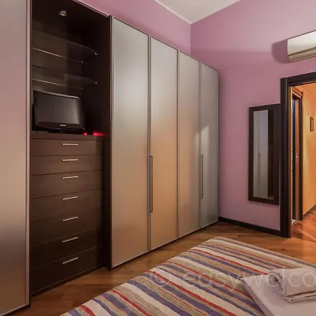 Easy Welcome Fairy House Apartment