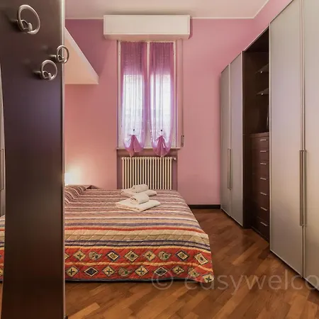 Easy Welcome Fairy House Apartment